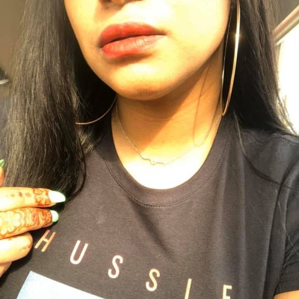 Meet your Posher, Gia